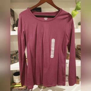 Duluth Trading Co. Women's top, size Medium